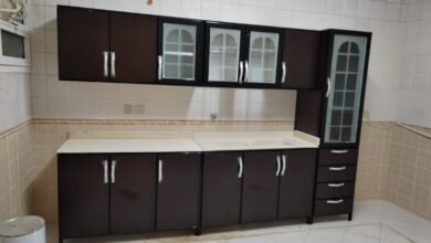 فني لمطابخ المنيوم حسب الطلب بالرياض