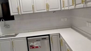فني لمطابخ المنيوم حسب الطلب الرياض